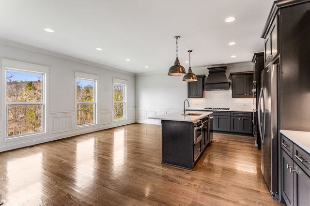 232 Amana Dr, Lebanon, TN 37087