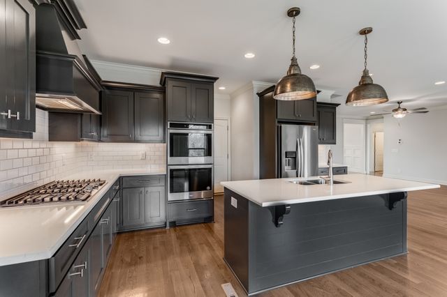 232 Amana Dr, Lebanon, TN 37087