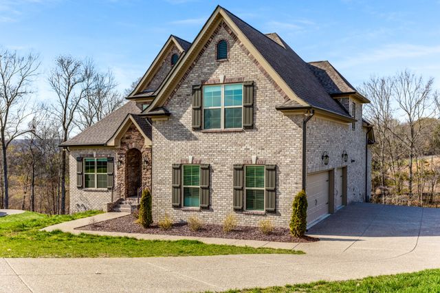 232 Amana Dr, Lebanon, TN 37087