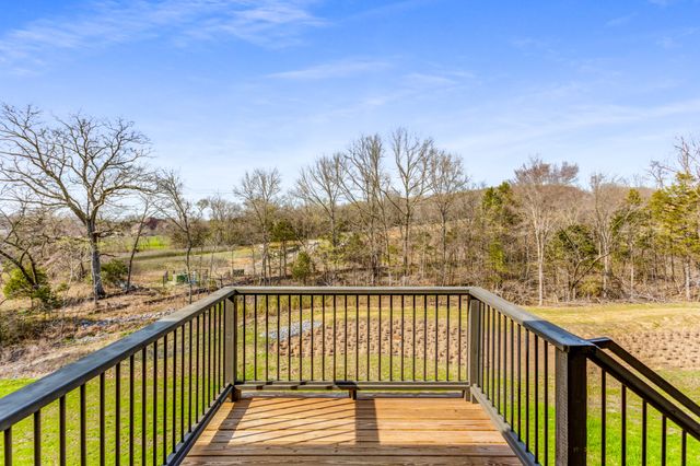232 Amana Dr, Lebanon, TN 37087