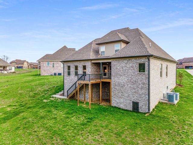 232 Amana Dr, Lebanon, TN 37087