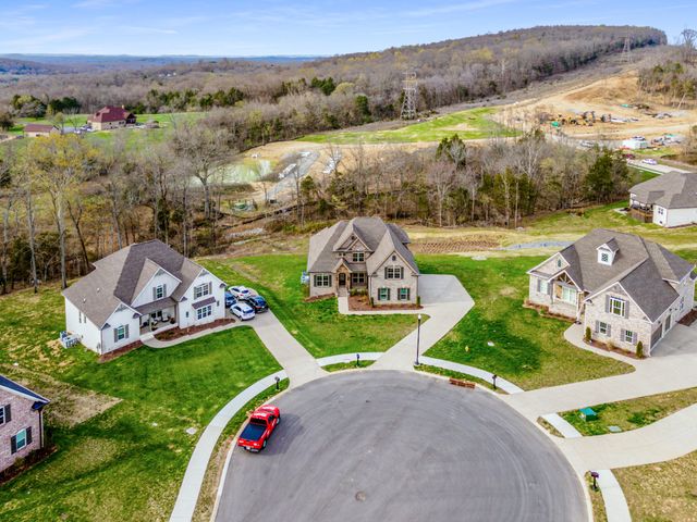 232 Amana Dr, Lebanon, TN 37087