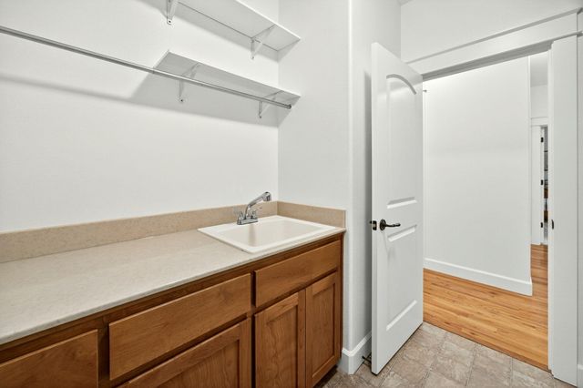 13 Portabello Way, Eagle Point, OR 97524