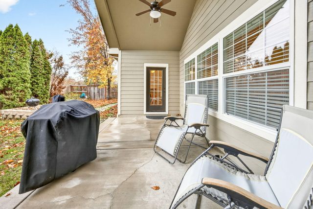 13 Portabello Way, Eagle Point, OR 97524