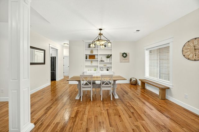 13 Portabello Way, Eagle Point, OR 97524