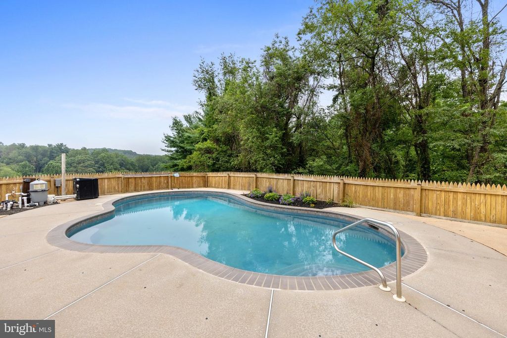 Image 17 of property listing at 4101 FEDERAL HILL RD, Jarrettsville, MD 21084
