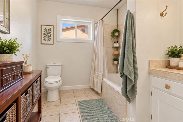 184 Ford Avenue, Pomona, CA 91768