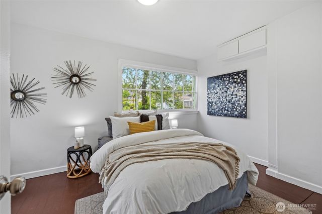 3915 S Brandon St, Seattle, WA 98118