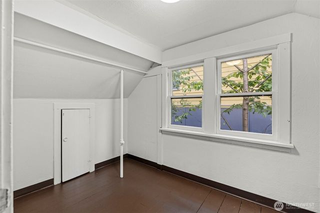 3915 S Brandon St, Seattle, WA 98118