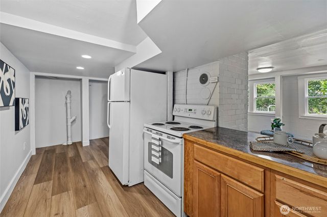 3915 S Brandon St, Seattle, WA 98118