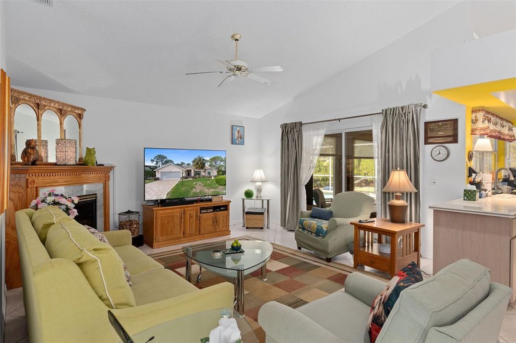 Image 16 of property listing at 7348 CLEARMEADOW DRIVE, Spring Hill, FL 34606