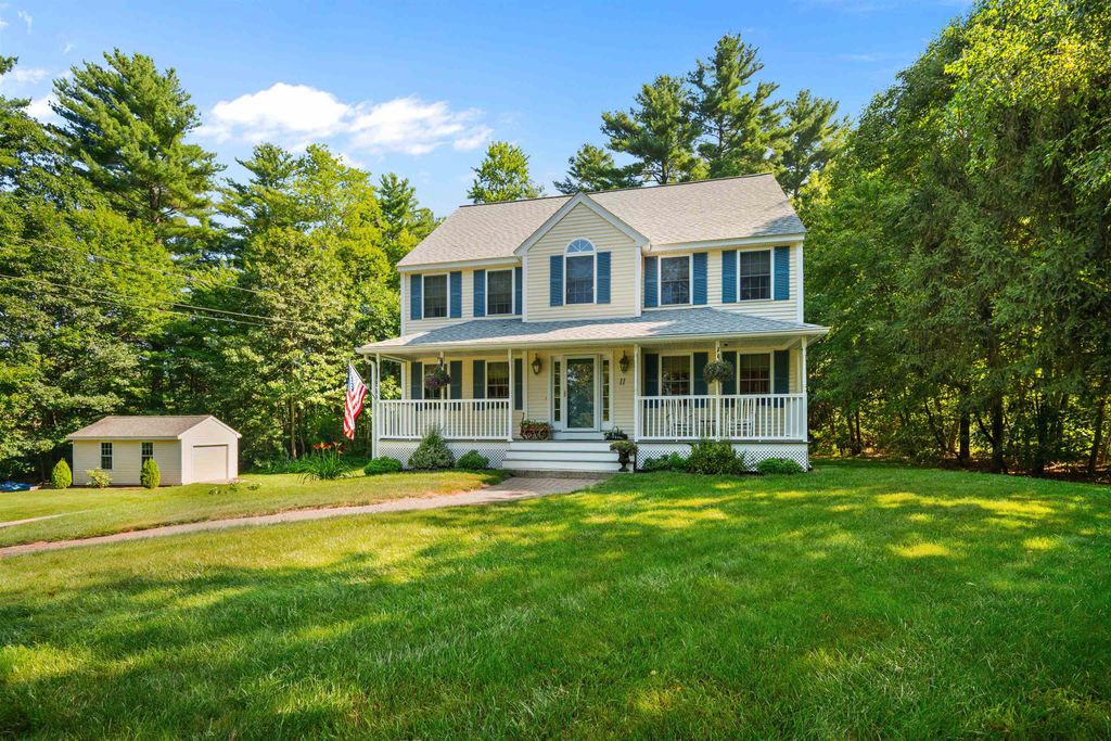 11 Stanwood Avenue, Plaistow, NH 03865
