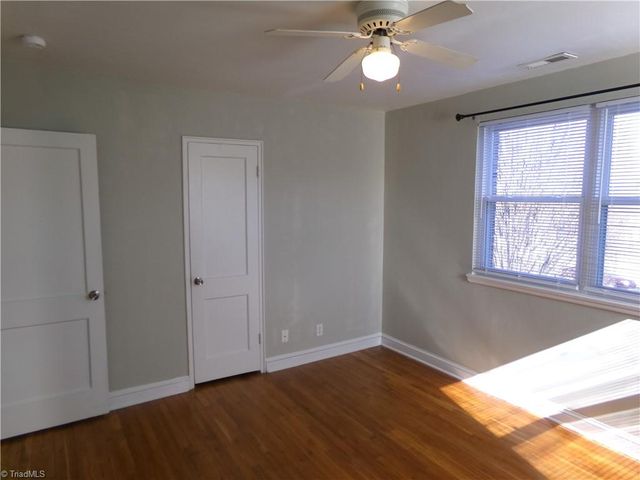 2527 Miller Park Circle C, Winston-salem, NC 27103
