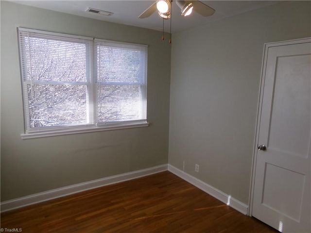 2527 Miller Park Circle C, Winston-salem, NC 27103