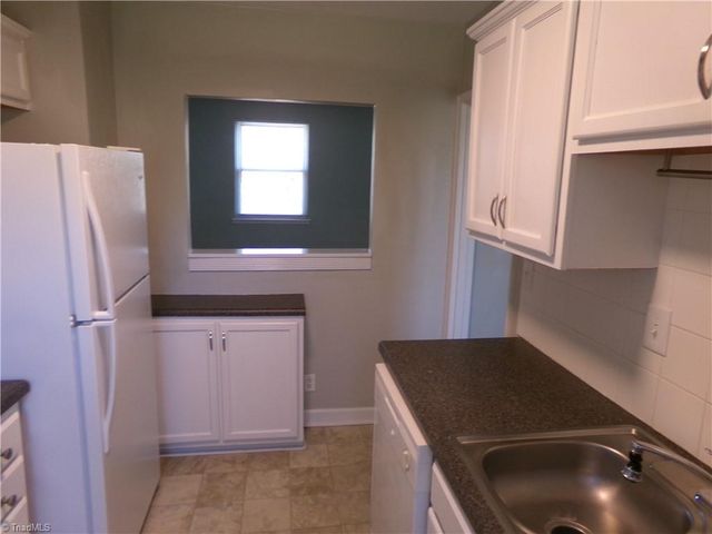 2527 Miller Park Circle C, Winston-salem, NC 27103