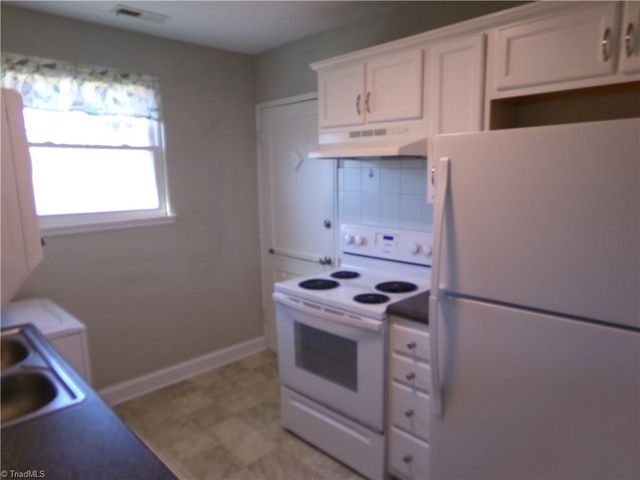 2527 Miller Park Circle C, Winston-salem, NC 27103