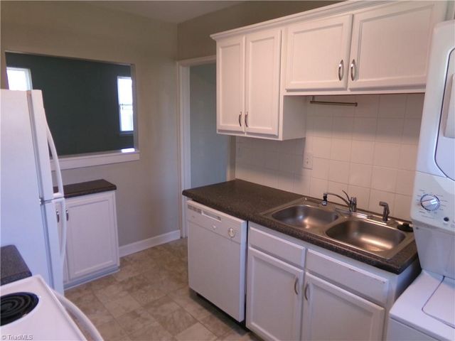 2527 Miller Park Circle C, Winston-salem, NC 27103
