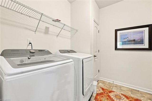 562 Freeport Court, Winston-salem, NC 27127