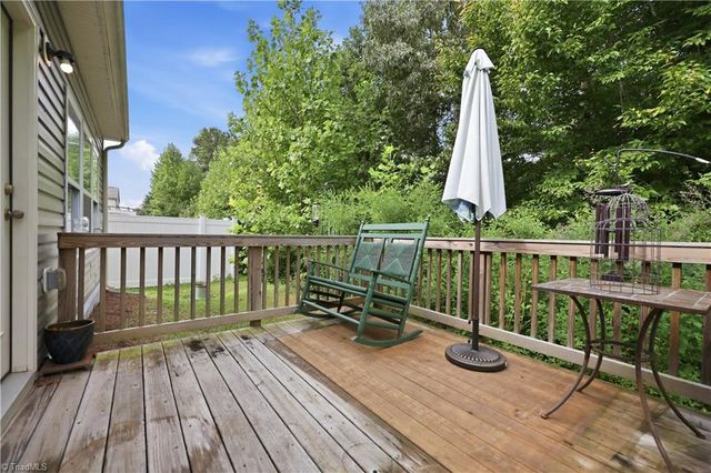 562 Freeport Court, Winston-salem, NC 27127