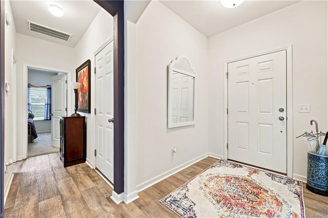 562 Freeport Court, Winston-salem, NC 27127