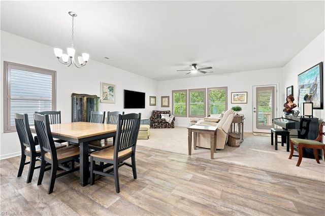 562 Freeport Court, Winston-salem, NC 27127