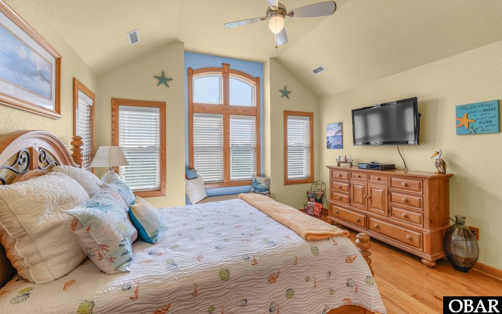 Image 23 of property listing at 2132 Dolphin Lane Lot 62, Corolla, NC 27927