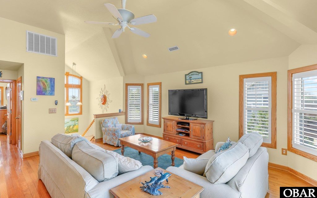 Image 8 of property listing at 2132 Dolphin Lane Lot 62, Corolla, NC 27927