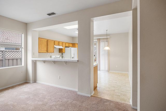 637 Geary Ln, Lincoln, CA 95648