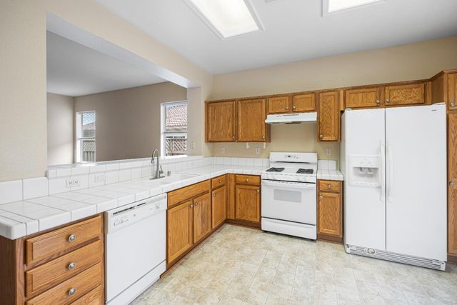 637 Geary Ln, Lincoln, CA 95648