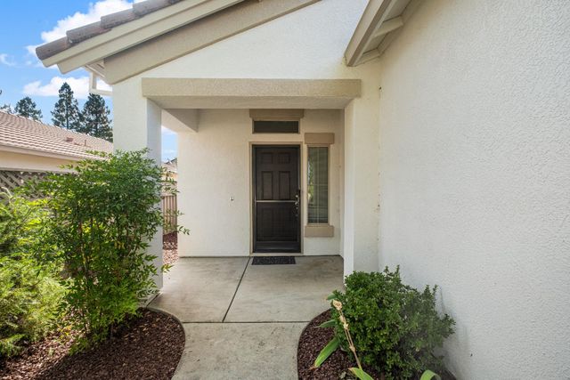 637 Geary Ln, Lincoln, CA 95648
