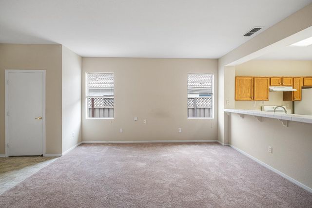 637 Geary Ln, Lincoln, CA 95648