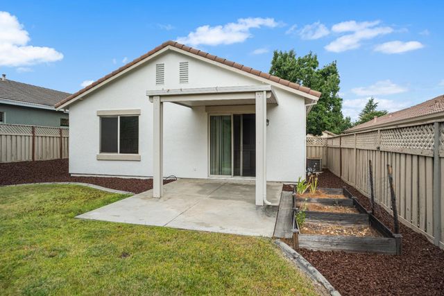 637 Geary Ln, Lincoln, CA 95648