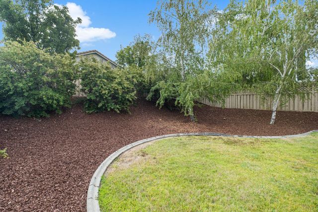 637 Geary Ln, Lincoln, CA 95648