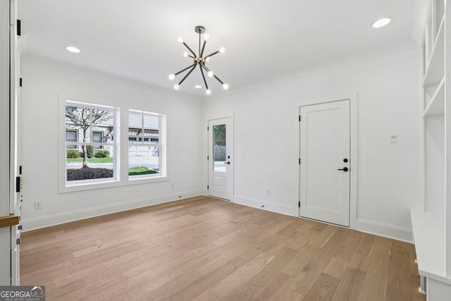 2595 Apple Valley Road NE, Brookhaven, GA 30319