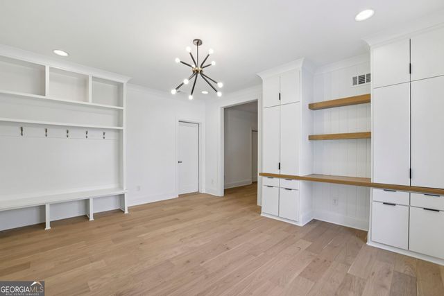 2595 Apple Valley Road NE, Brookhaven, GA 30319