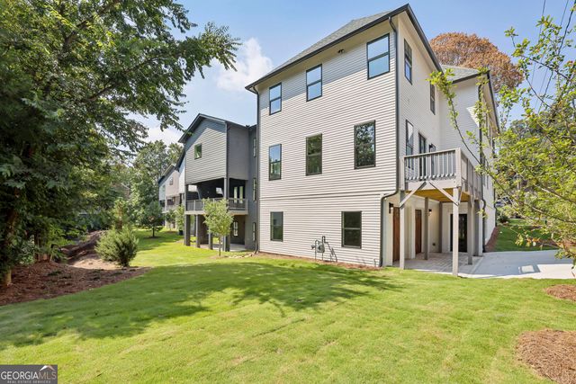 2595 Apple Valley Road NE, Brookhaven, GA 30319