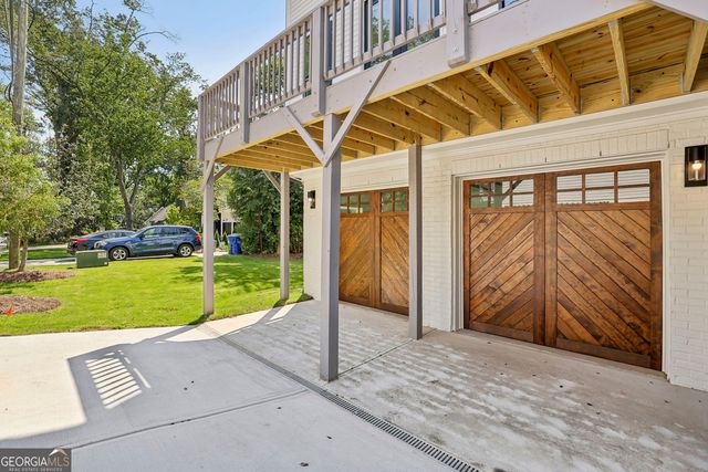 2595 Apple Valley Road NE, Brookhaven, GA 30319