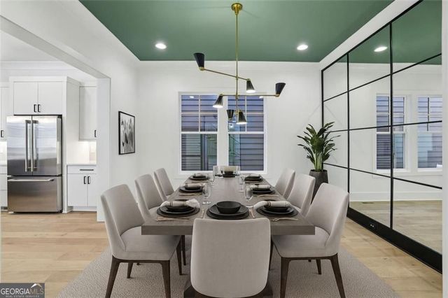 2595 Apple Valley Road NE, Brookhaven, GA 30319