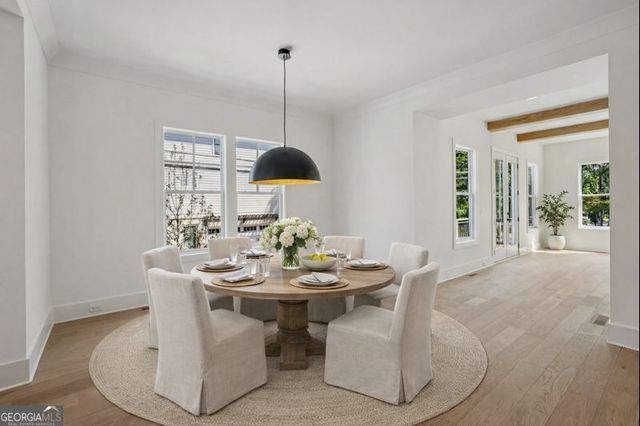 2595 Apple Valley Road NE, Brookhaven, GA 30319