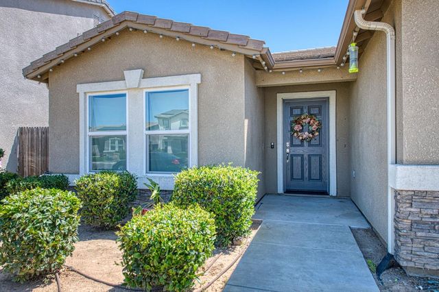 4367 W Saginaw Way, Fresno, CA 93722