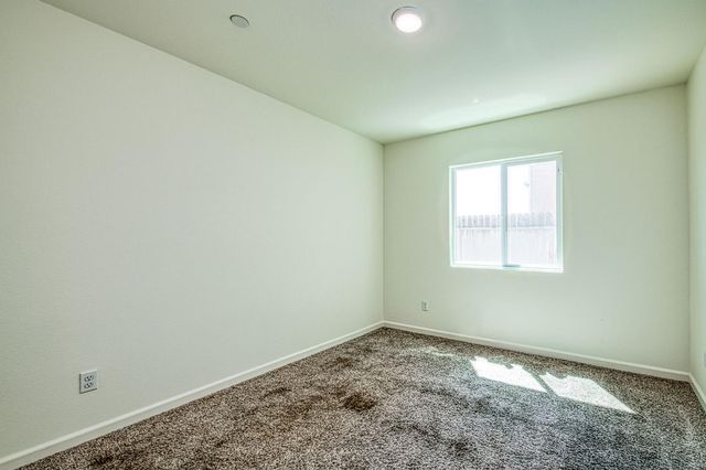 4367 W Saginaw Way, Fresno, CA 93722