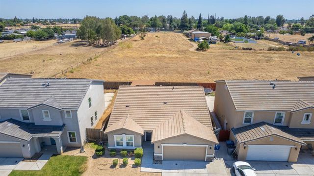 4367 W Saginaw Way, Fresno, CA 93722