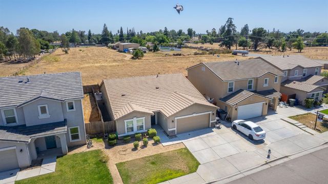4367 W Saginaw Way, Fresno, CA 93722