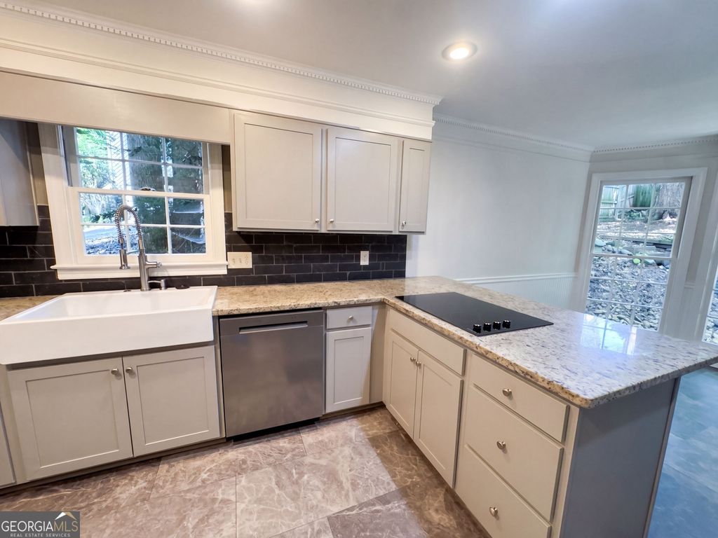 305 Old Tree Trc, Roswell, GA 30075 — photo 2