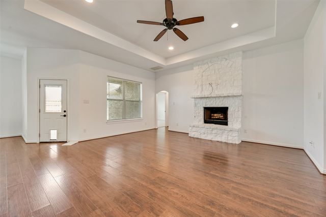 2808 Park Street, Ennis, TX 75119