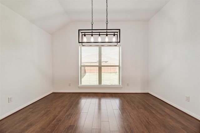 2808 Park Street, Ennis, TX 75119