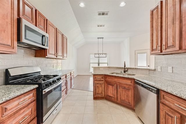 2808 Park Street, Ennis, TX 75119