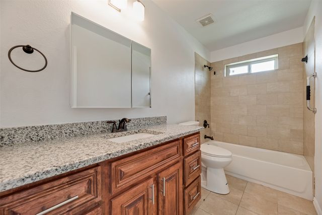 2808 Park Street, Ennis, TX 75119