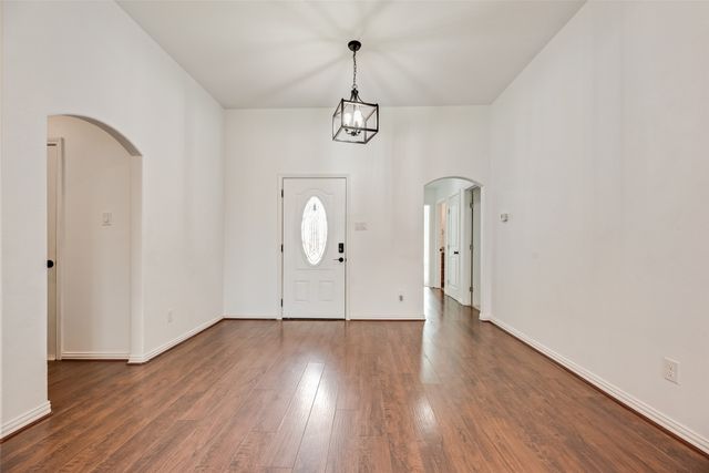 2808 Park Street, Ennis, TX 75119