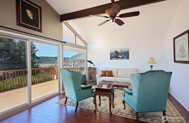 4135 Lovely Road, Clinton, WA 98236